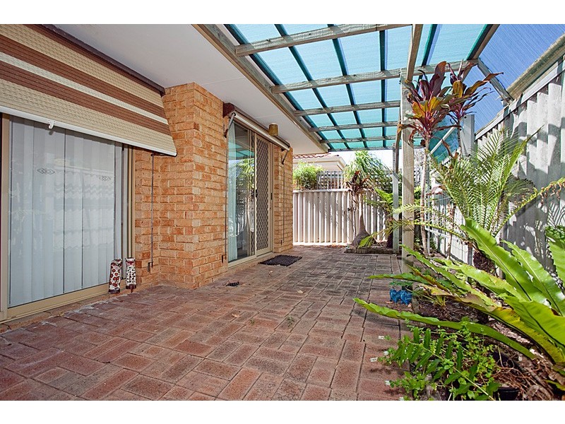 14/28 Marangaroo Drive, Marangaroo WA 6064