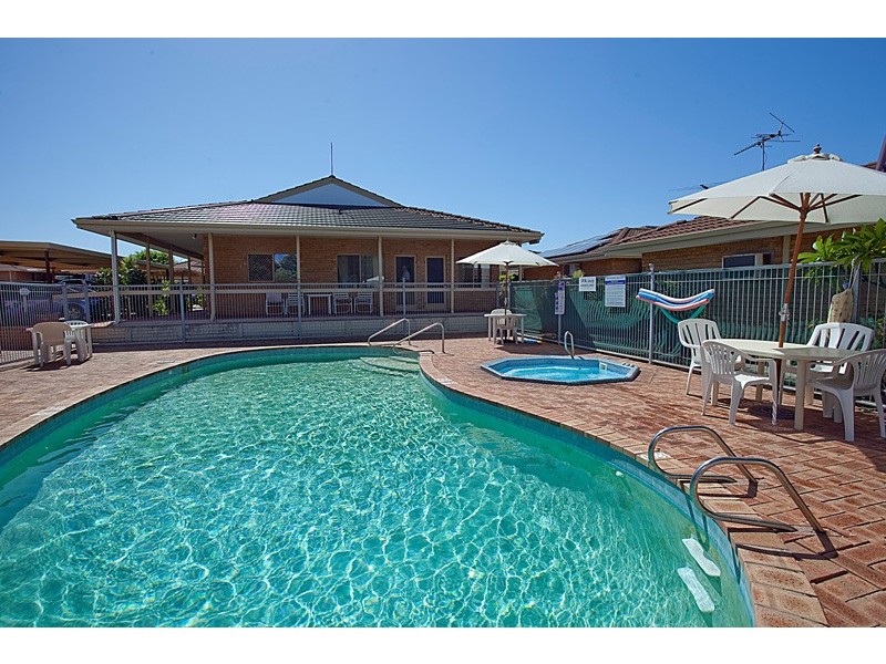 14/28 Marangaroo Drive, Marangaroo WA 6064