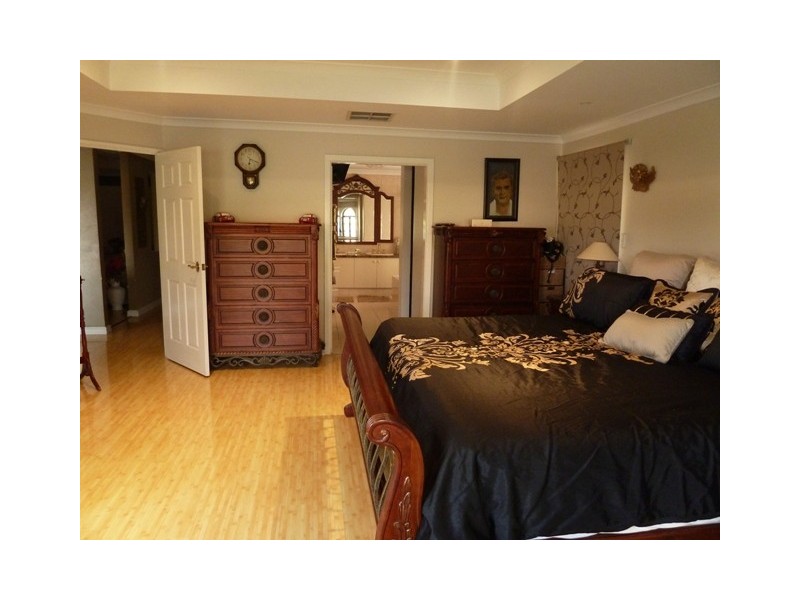 20 Henley Park Rise, Pearsall WA 6065