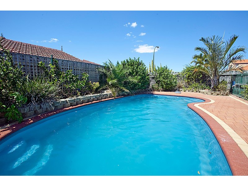 2 Walbrook Mews, Landsdale WA 6065