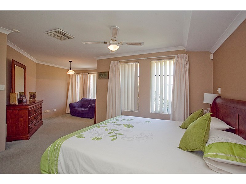 2 Walbrook Mews, Landsdale WA 6065