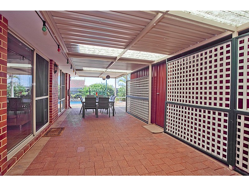 2 Walbrook Mews, Landsdale WA 6065