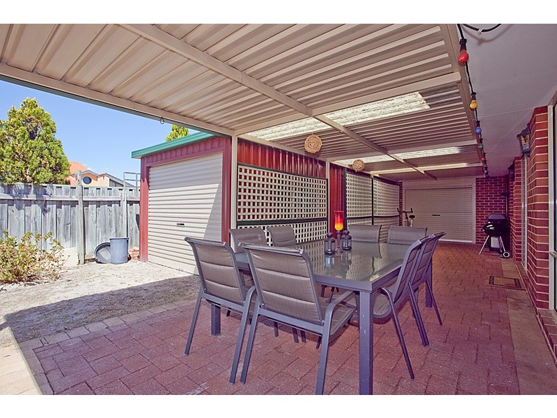 2 Walbrook Mews, Landsdale WA 6065