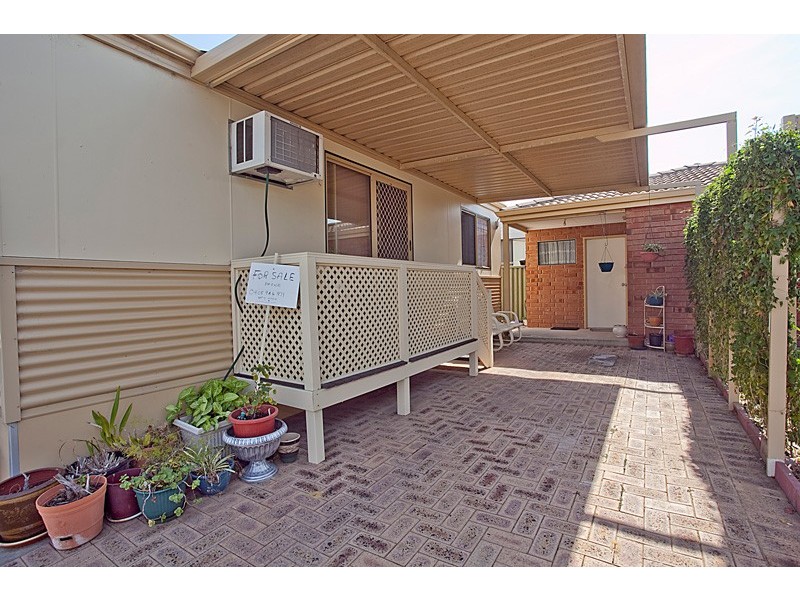 72/30 Mangano Place, Wanneroo WA 6065