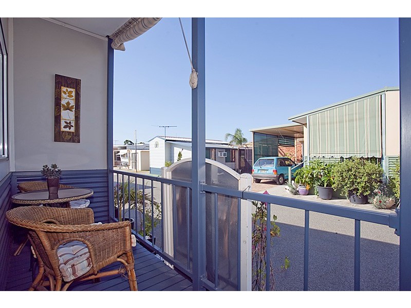 66/30 Mangano Place, Wanneroo WA 6065