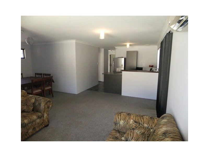 4/17 Mathoura Street, Midland WA 6056