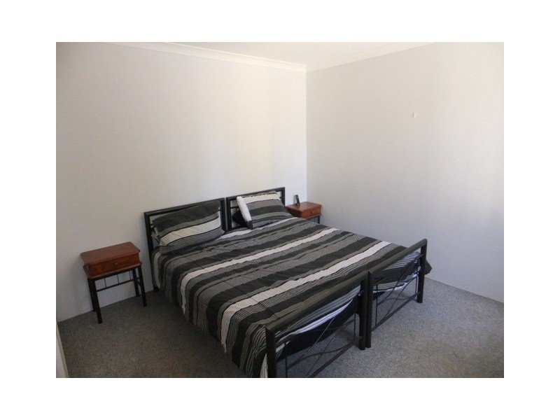 4/17 Mathoura Street, Midland WA 6056