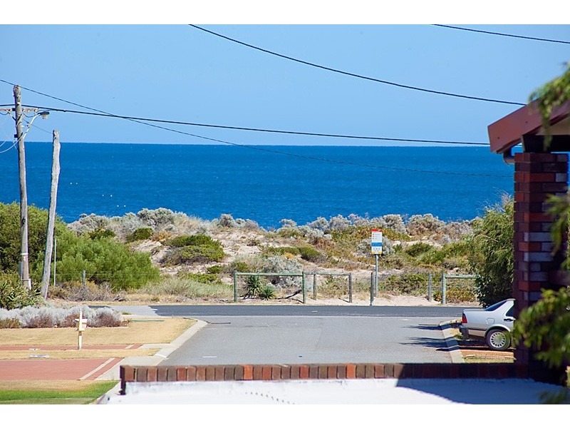 10 Cornwallis Road, Madora Bay WA 6210