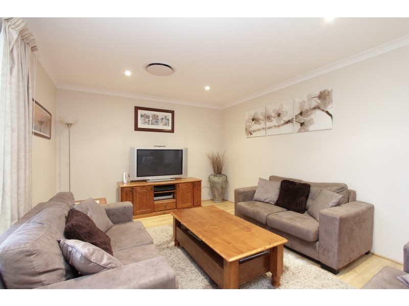 18 Arnhem Court, Ballajura WA 6066