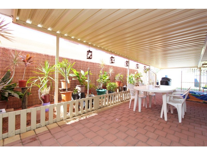 18 Arnhem Court, Ballajura WA 6066