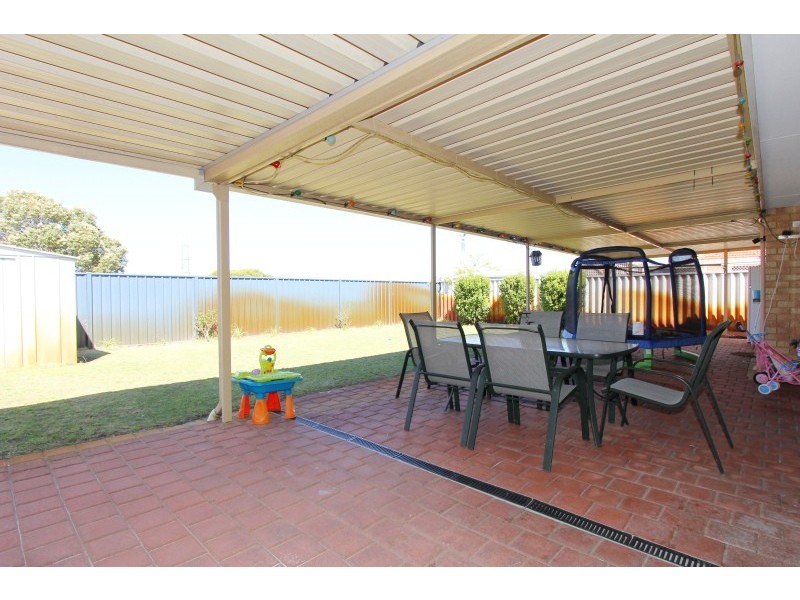 18 Arnhem Court, Ballajura WA 6066