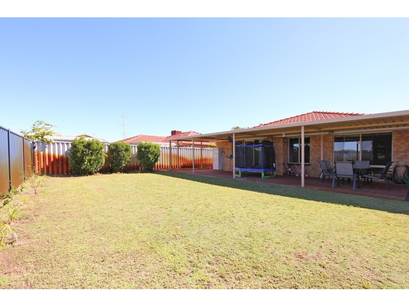 18 Arnhem Court, Ballajura WA 6066