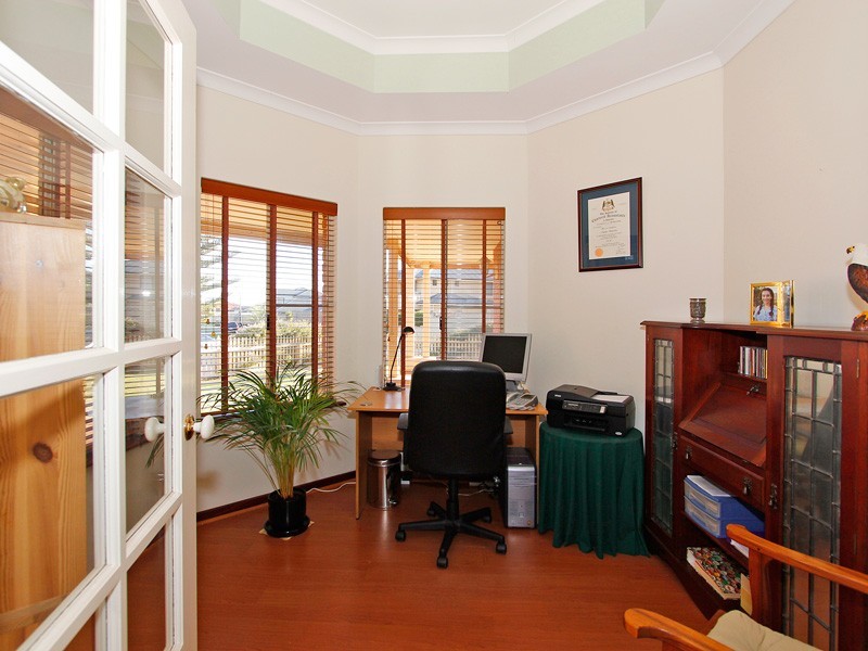 106 Rothesay Heights, Mindarie WA 6030