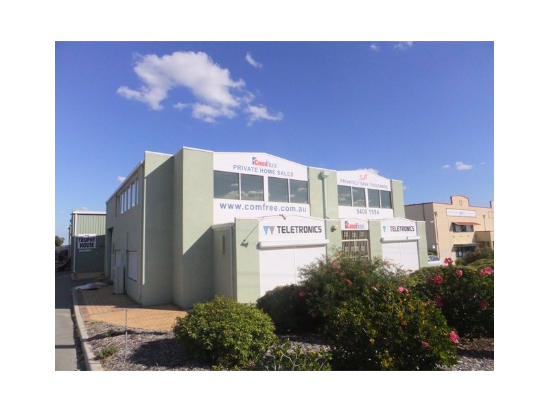 2/32 Buckingham Drive, Wangara WA 6065