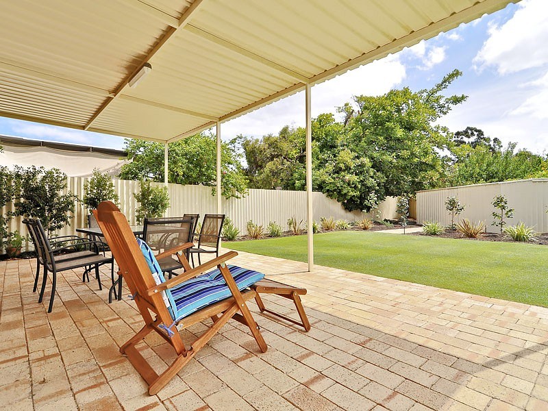 40B Meakers Way, Girrawheen WA 6064
