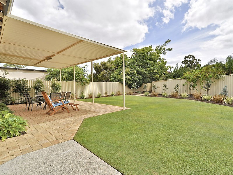 40B Meakers Way, Girrawheen WA 6064