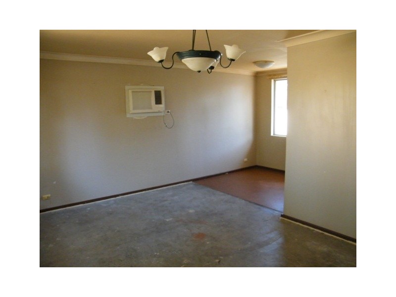 3 Lowan Street, Thornlie WA 6108