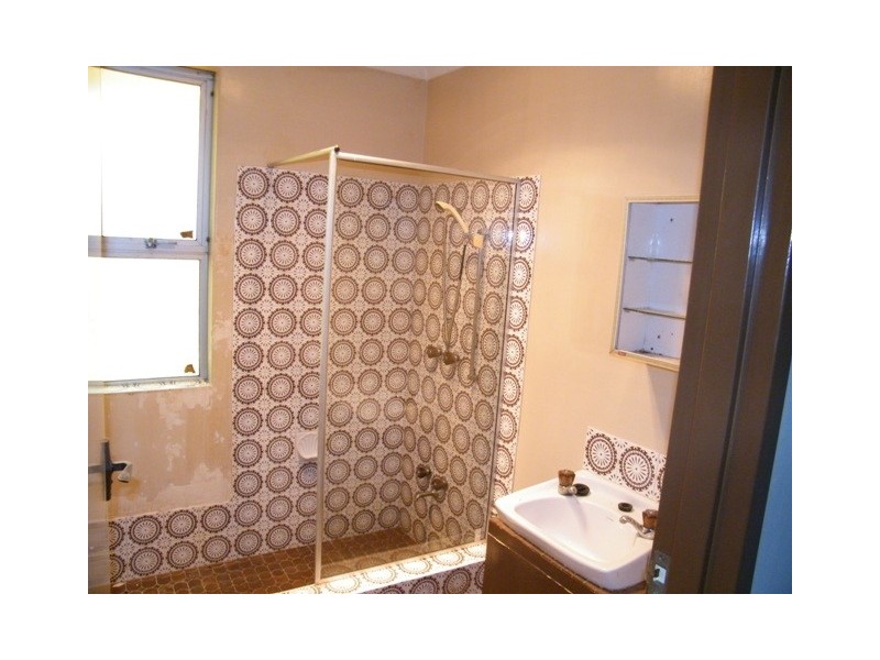 3 Lowan Street, Thornlie WA 6108