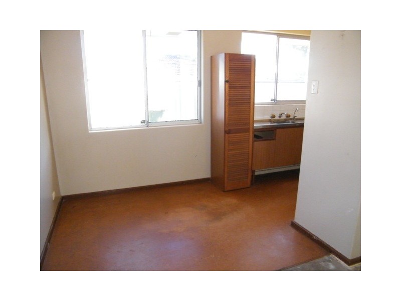 3 Lowan Street, Thornlie WA 6108