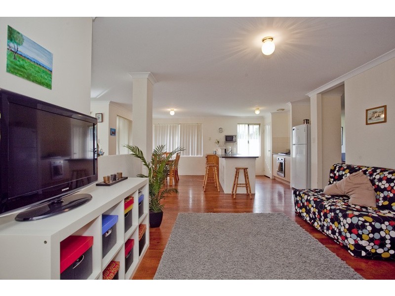 6A Larkspur Place, Heathridge WA 6027