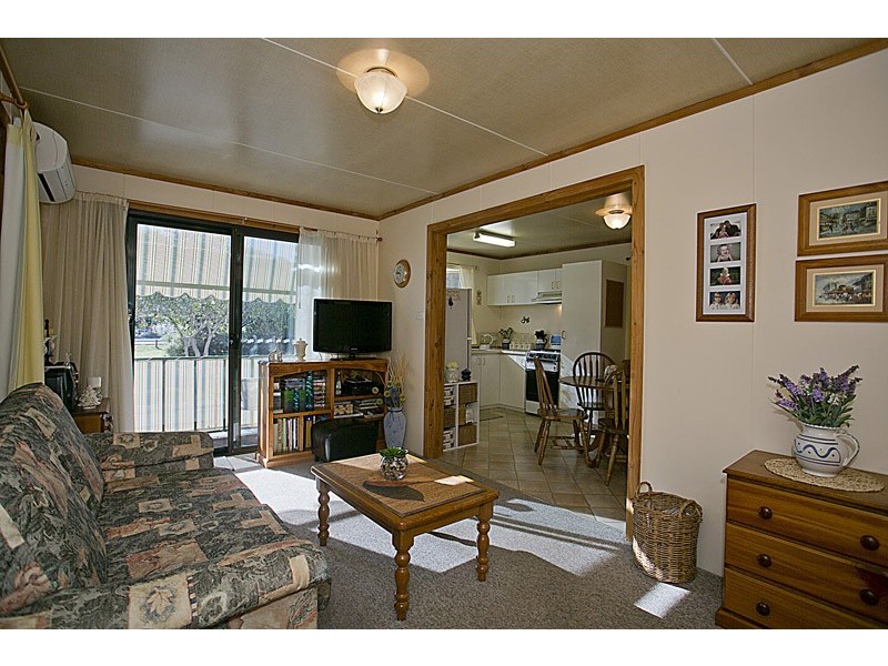 10/30 Mangano Place, Wanneroo WA 6065