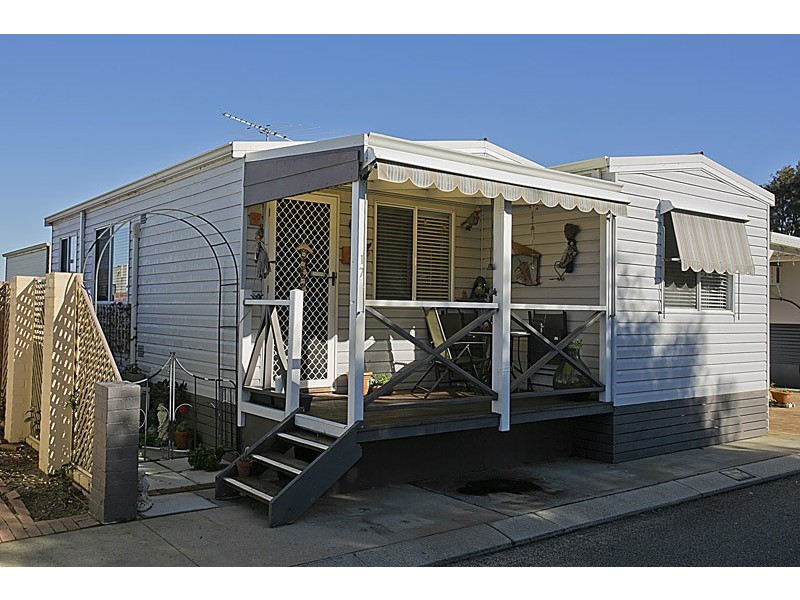 17/30 Mangano Place, Wanneroo WA 6065