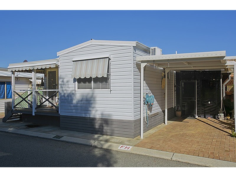 17/30 Mangano Place, Wanneroo WA 6065