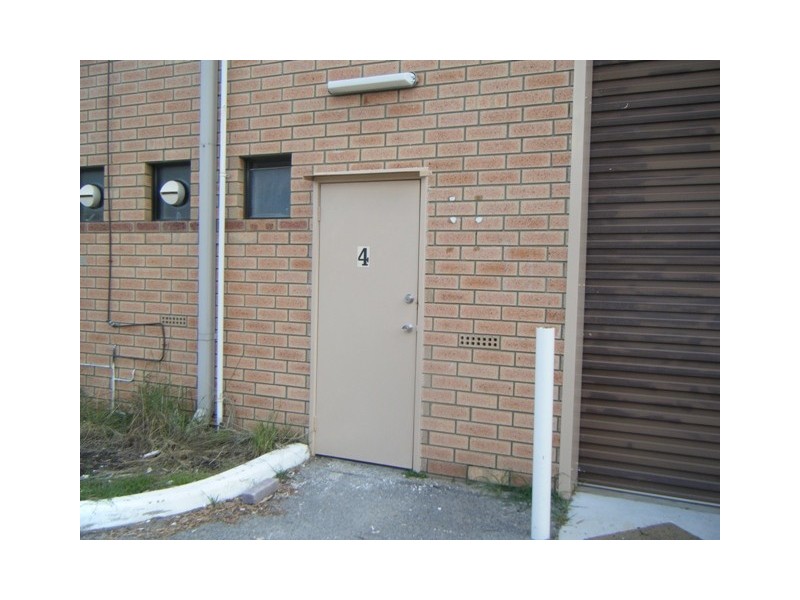4/16 Prindiville Drive, Wangara WA 6065