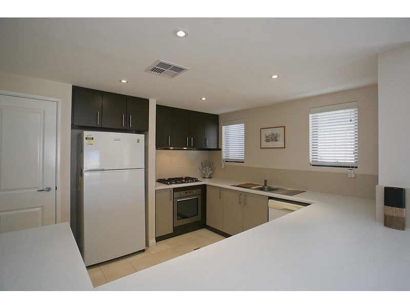 33 Roslin Road, Wanneroo WA 6065