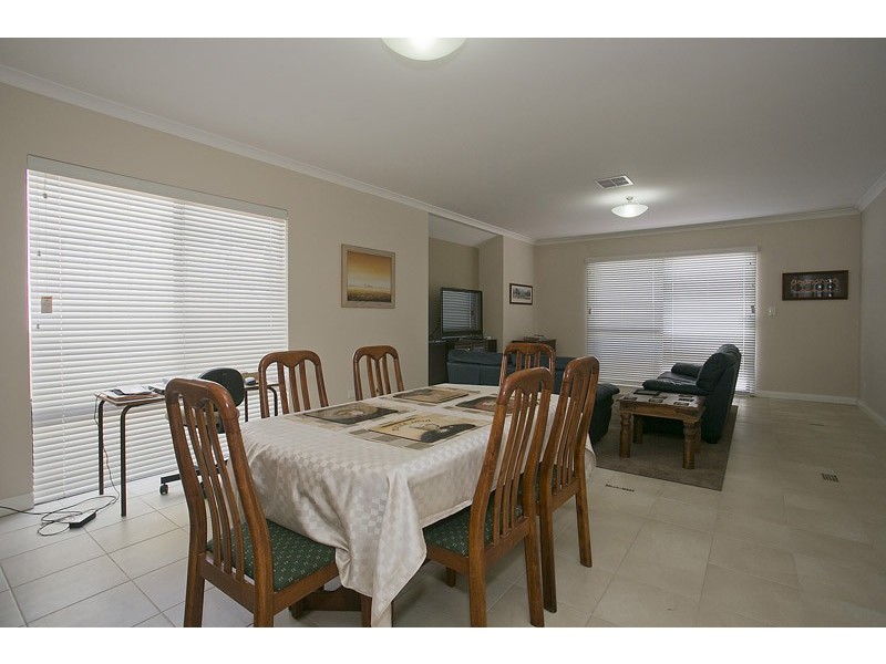 33 Roslin Road, Wanneroo WA 6065