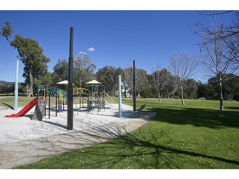 33 Roslin Road, Wanneroo WA 6065