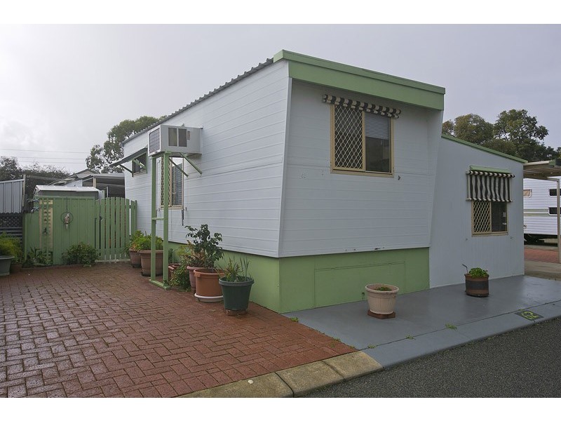 62/30 Mangano Place, Wanneroo WA 6065