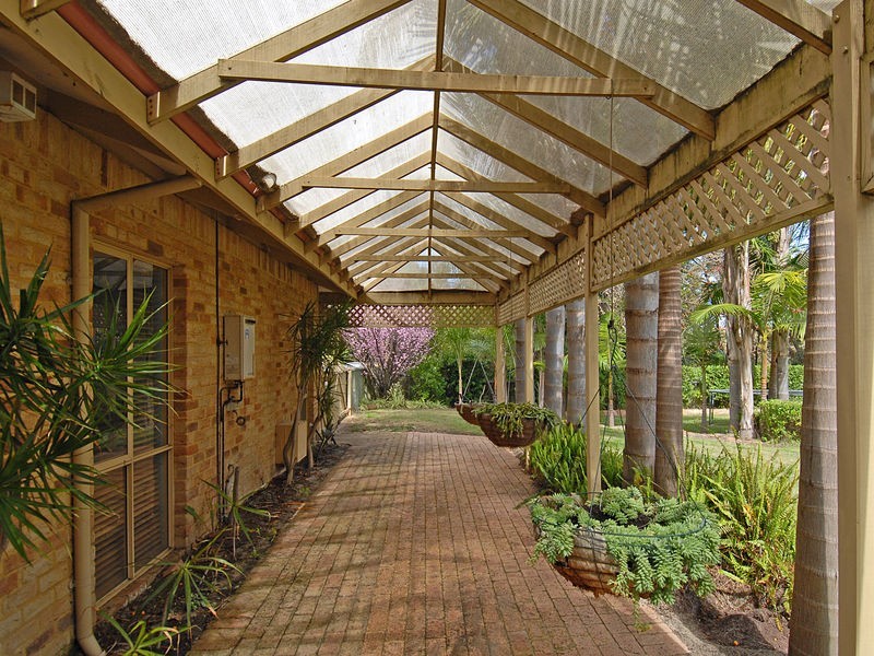 43 Louise Place, Wanneroo WA 6065