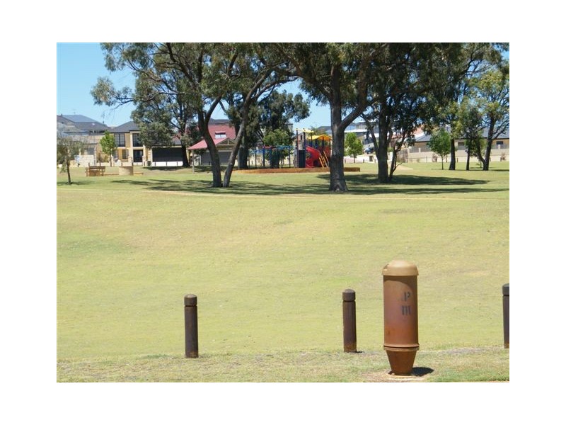 17 St Louis Avenue, Hocking WA 6065