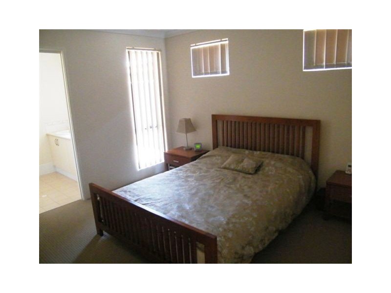 17 St Louis Avenue, Hocking WA 6065