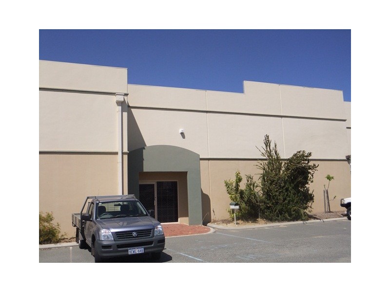 2/2 Welsh Place, Landsdale WA 6065