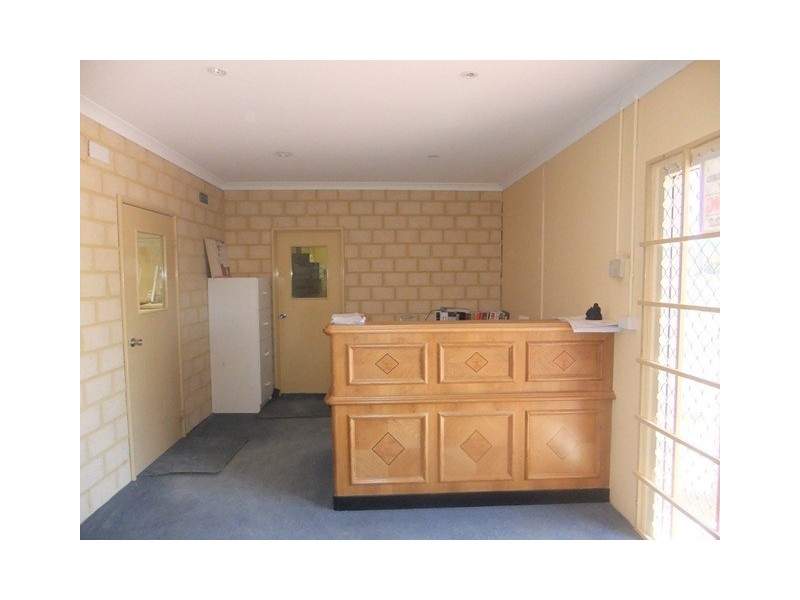 2/2 Welsh Place, Landsdale WA 6065