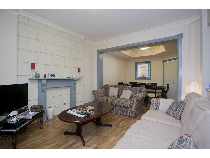 1/198 Lakeside Drive, Joondalup WA 6027