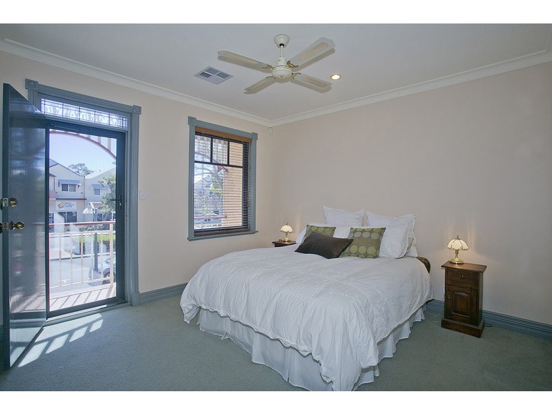 1/198 Lakeside Drive, Joondalup WA 6027