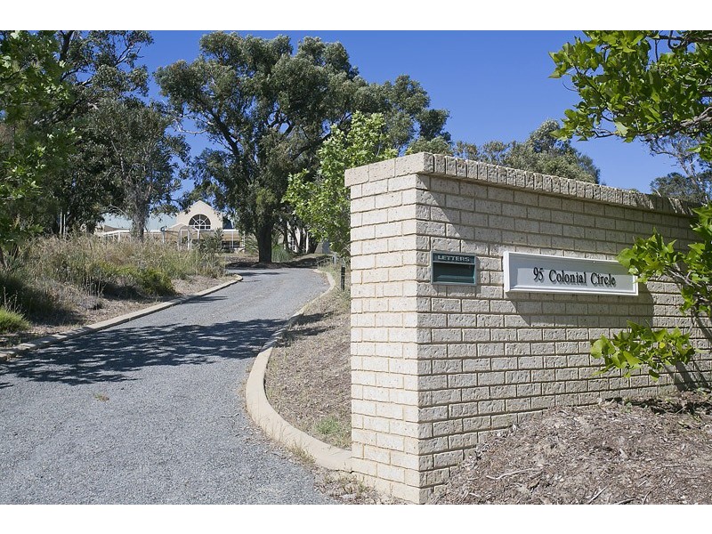 95 Colonial Circle, Gnangara WA 6077