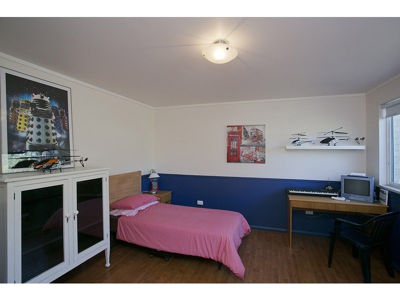 95 Colonial Circle, Gnangara WA 6077