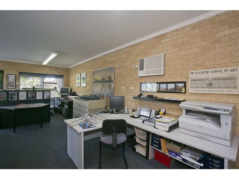 95 Colonial Circle, Gnangara WA 6077