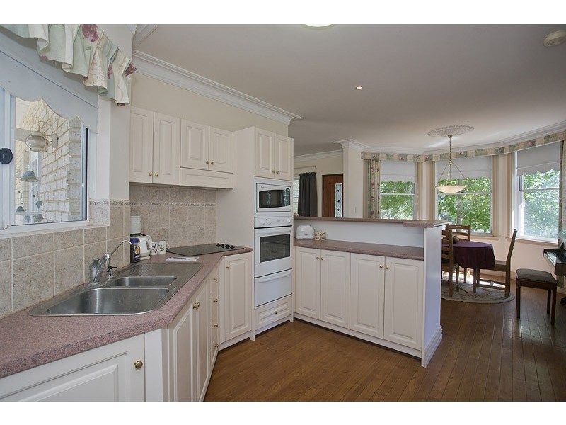 95 Colonial Circle, Gnangara WA 6077