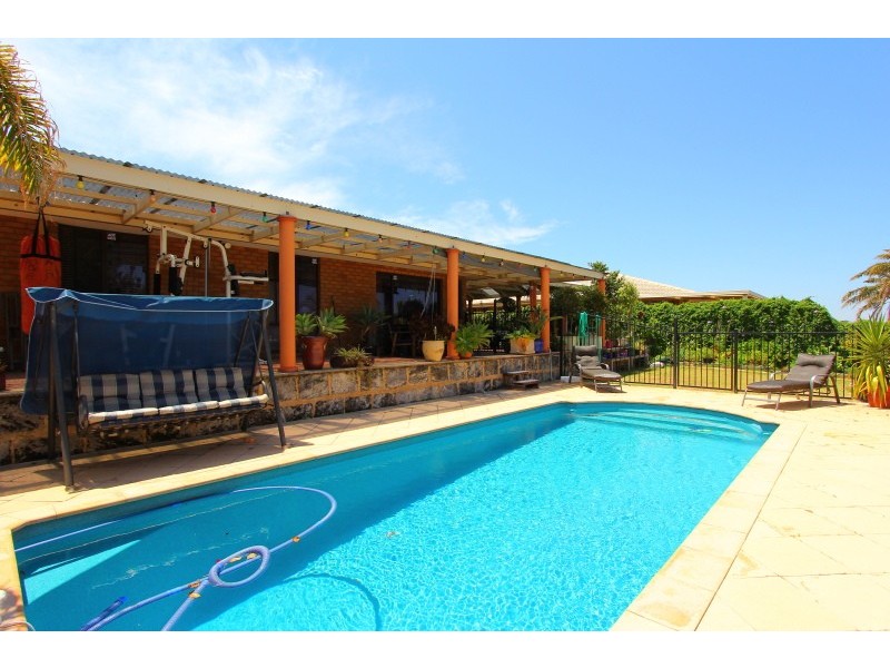 105 Contour Drive, Mullaloo WA 6027