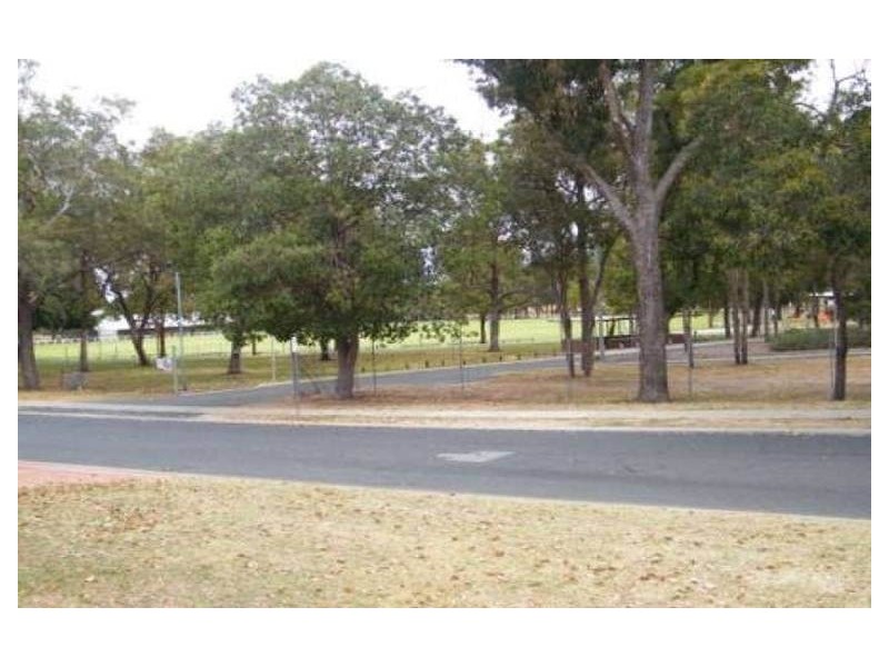 8 Leach Road, Wanneroo WA 6065