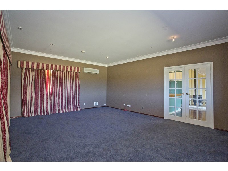 66 Pinecrest Way, Gnangara WA 6077