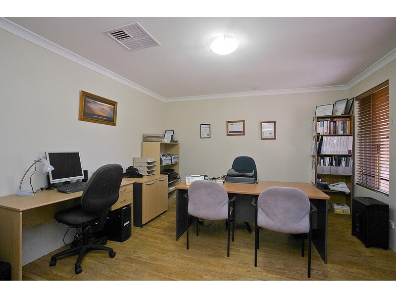 7 Coate Lane, Landsdale WA 6065