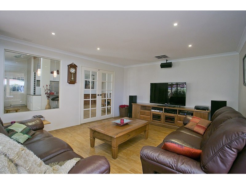 7 Coate Lane, Landsdale WA 6065