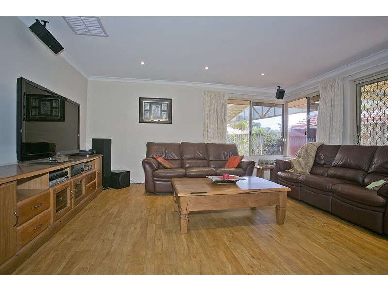 7 Coate Lane, Landsdale WA 6065