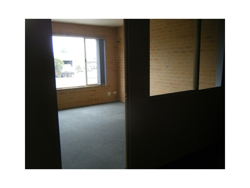 42 Tennant Street, Welshpool WA 6106